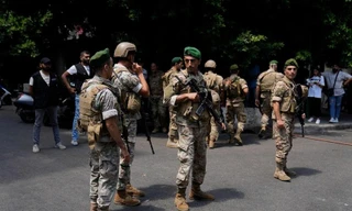 THẾ GIỚI 24H: Tay súng bắt con tin, dọa đốt ngân hàng Lebanon vì không rút được tiền