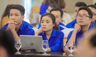 Đảng viên trẻ còn nhiều khó khăn trong quá trình thực hiện Di chúc Chủ tịch Hồ Chí Minh gắn với việc rèn luyện tính trách nhiệm, nói đi đôi với làm. Ảnh: Duy Phạm