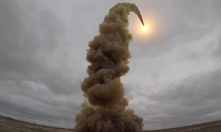 Tên lửa mới của hệ thống phòng thủ chống tên lửa Nga được phóng tại bãi tập Sary-Shagan ở Kazakhstan.