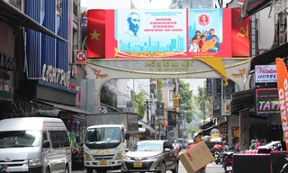 TPHCM: Hẻm chợ chiều 'lên đời' thành phố Tây, cư dân rủng rỉnh tiền