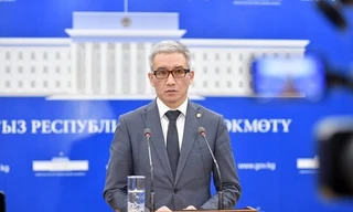 Phó Thủ tướng Erkin Asrandiev. (Ảnh: akipress)