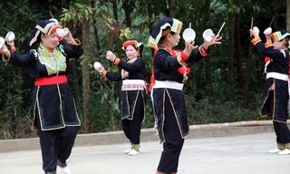 Điệu múa bát của người Tày được công nhận là Di sản văn hóa vật thể cấp quốc gia