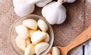 Ăn tỏi kiểu này ‘cực độc’, càng ăn càng rước thêm bệnh