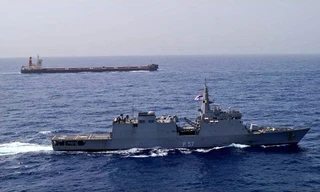 Ấn Độ triển khai tàu chiến đến Vịnh Ba Tư giữa căng thẳng Mỹ và Iran. Ảnh: Twitter