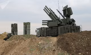 Hệ thống phòng không Pantsir-S1 bảo vệ căn cứ không quân Hmeimim của Nga ở Syria. Ảnh: Sputnik.