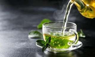 Trà xanh rất tốt nhưng những người này tránh cho xa kẻo tự hại thân