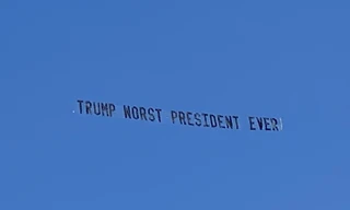 Ông Trump bị cư dân Florida chế nhạo ngay tại tư dinh