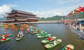 Khu Thủy đình, một hạng mục của Khu du lịch Tam Chúc.