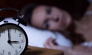 Những sai lầm khi ngủ này có thể rút ngắn tuổi thọ của bạn