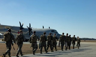 THẾ GIỚI 24H: Mỹ bắt đầu đưa người nhập cư trái phép tới giam giữ tại Vịnh Guantanamo