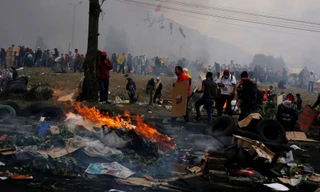 Biểu tình kéo dài trên khắp Ecuador. Ảnh: Reuters