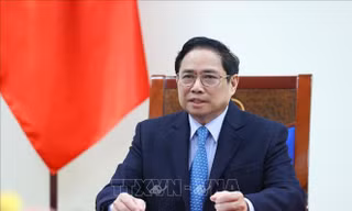 Thủ tướng Phạm Minh Chính và Thủ tướng Lý Khắc Cường điện đàm