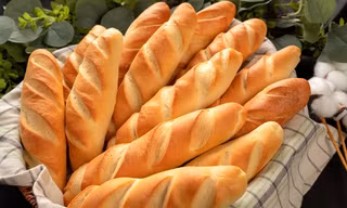 Bánh mì ‘ngon, bổ, rẻ’ nhưng không phải ai cũng có thể ăn được