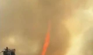 Lốc xoáy lửa siêu hiếm quét qua các trang trại ở Brazil