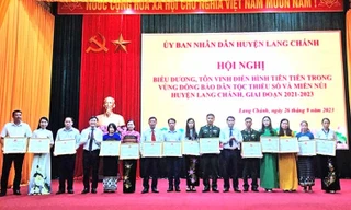 Động viên, biểu dương kịp thời những đóng góp của đội ngũ Người có uy tín