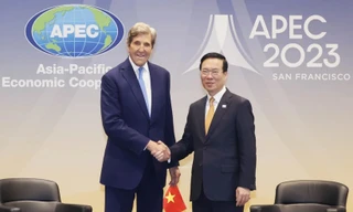 Chủ tịch nước tiếp Đặc phái viên của Tổng thống Hoa Kỳ về khí hậu