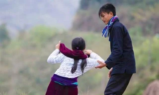 Tuyên truyền, vận động đồng bào dân tộc xóa bỏ 14 hủ tục, phong tục