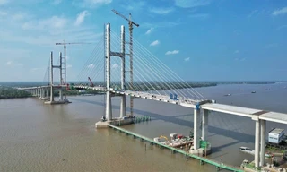 Cầu trên 6.800 tỷ đồng bắc qua sông Tiền sắp hợp long