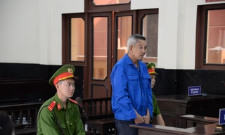 Bị cáo Bê tại phiên toà.