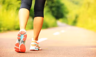 Công dụng bất ngờ của việc đi giật lùi 