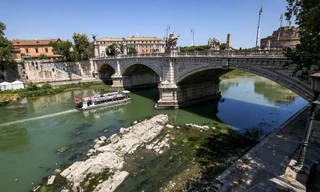 Hé lộ kho báu ở Rome sau trận hạn hán nghiêm trọng