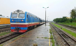 Đề xuất dùng tiếp đầu máy, toa tàu hết niên hạn tới năm 2030