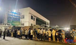 Dẹp nạn 'cò mồi' bủa vây trung tâm đăng kiểm