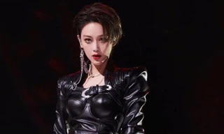 Cô vợ quân nhân đẹp nhất C-biz, Trương Hinh Dư phủ nhận tin đồn đang mang thai lần hai