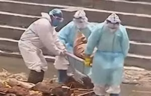 Hàng nghìn bộ hài cốt ở Nepal tăng vọt trong một ngày