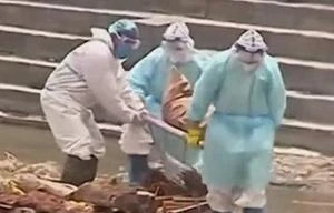 Hàng nghìn bộ hài cốt ở Nepal tăng vọt trong một ngày