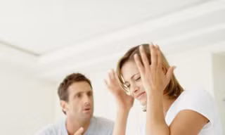 Đòn ghen của chồng trí thức