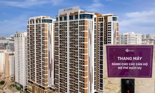 Chung cư cao cấp Hà Nội dán biển 'thang máy dành cho các căn hộ nợ phí dịch vụ'
