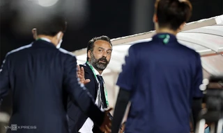 Thanh Hoá phải trả tiền cho HLV Fabio Lopez, nếu không sẽ bị cấm chuyển nhượng hoặc đánh tụt hạng. Ảnh: Đức Đồng.