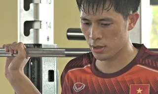 Đình Trọng tập hồi phục chấn thương trước SEA Games
