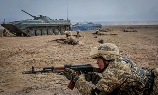 Đặc nhiệm tấn công nhanh như chớp tiêu diệt khủng bố