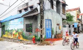 Làng bích hoạ đầu tiên ở Hà Nội