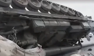 Phanh gấp làm rơi pháo tự hành 46 tấn, quân nhân Nga phải đền 380.000 USD