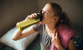 Người có mỡ bụng nên uống gì trước khi đi ngủ? 