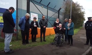 Người Anh cầu nguyện cho 39 nạn nhân chết trong container