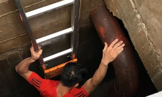 Chung cư chi trăm triệu sục rửa bể nước