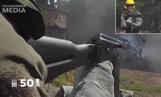 Nhà sản xuất Nga ‘thử lửa’ súng trường AK-74M đến nổ nòng