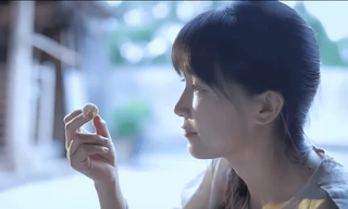 "Tiên nữ đồng quê" Lý Tử Thất trở lại và ý nghĩa của "Xuân tằm hóa bướm"