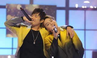 Sam – Ngô Kiến Huy “đứng hình” khi Gin Tuấn Kiệt công khai tỏ tình với Duy Khánh