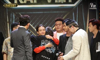 “Màn chuyển nhượng lịch sử” khiến fan vỡ òa cảm xúc trong “Rap Việt“