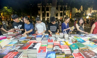Hội sách Hà Nội 'gom' 16.000 sách vở, đồ dùng gửi học sinh vùng lũ