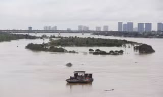 'Điểm cắm trại tuyệt vời giữa lòng Thủ đô' chìm sâu trong biển nước