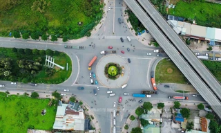 Thót tim lưu thông qua nút giao 'tử thần' ở TPHCM