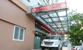 Hà Nội: Nam thanh niên bị đâm thủng tim