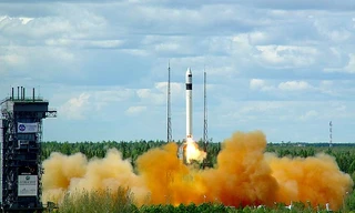 Tên lửa đẩy Rokot sắp bay vào quỹ đạo