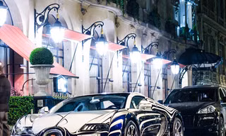 Bugatti Veyron Grand Sport L’Or Blanc dạo phố Paris
